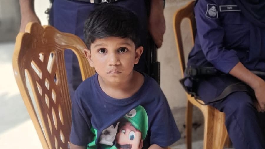 কুষ্টিয়ায় মিলল সাড়ে তিন বছরের শিশু, স্বজনদের খুঁজছে পুলিশ
